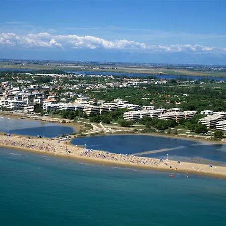 Just 200m From The - Beahost Apartment Bibione