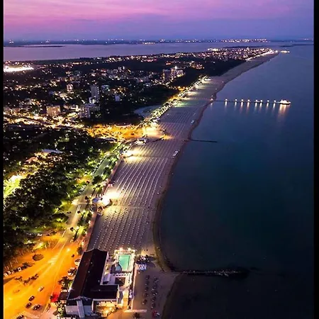Just 200m From The - Beahost Bibione